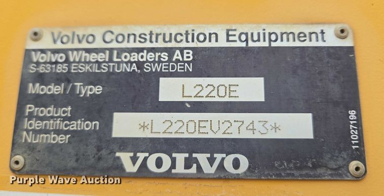 image for item ET1277 2004 Volvo L220E wheel loader