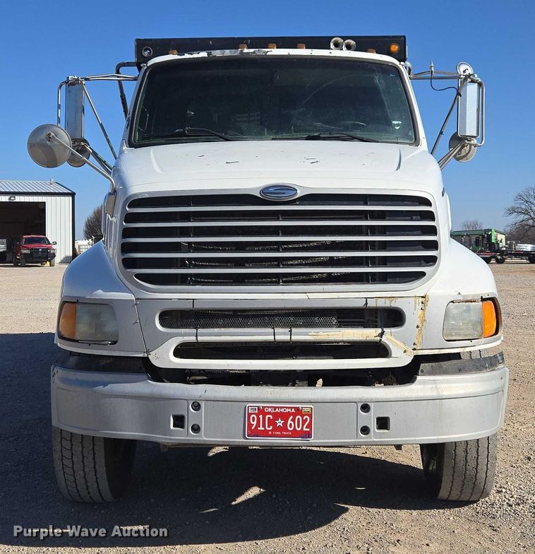 image for item ET1282 2006 Sterling A9500 dump truck