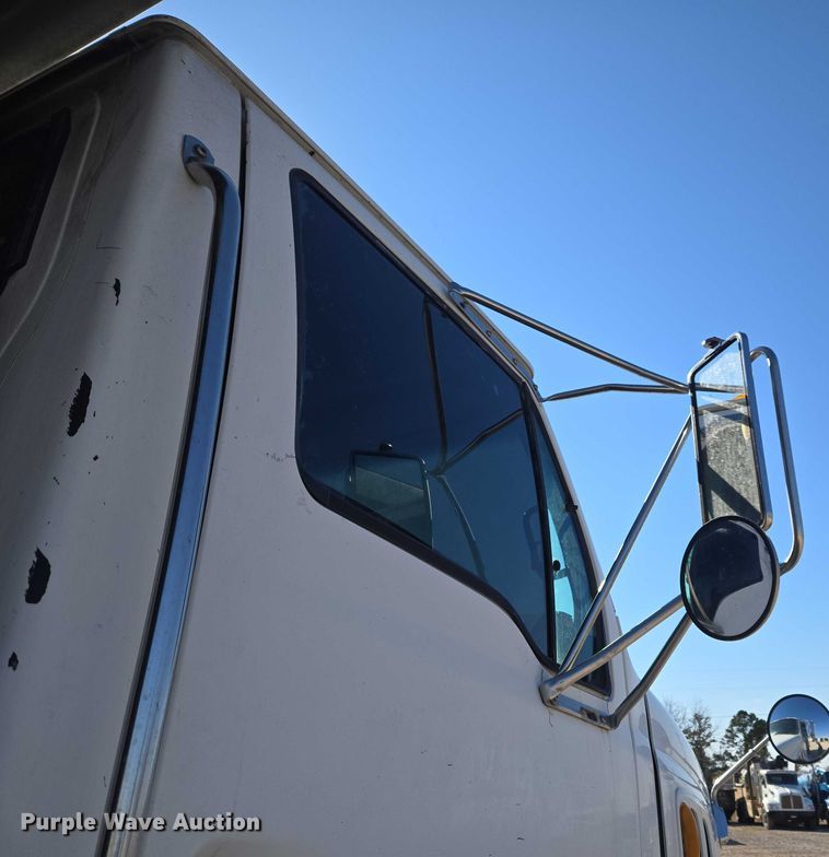 image for item ET1282 2006 Sterling A9500 dump truck