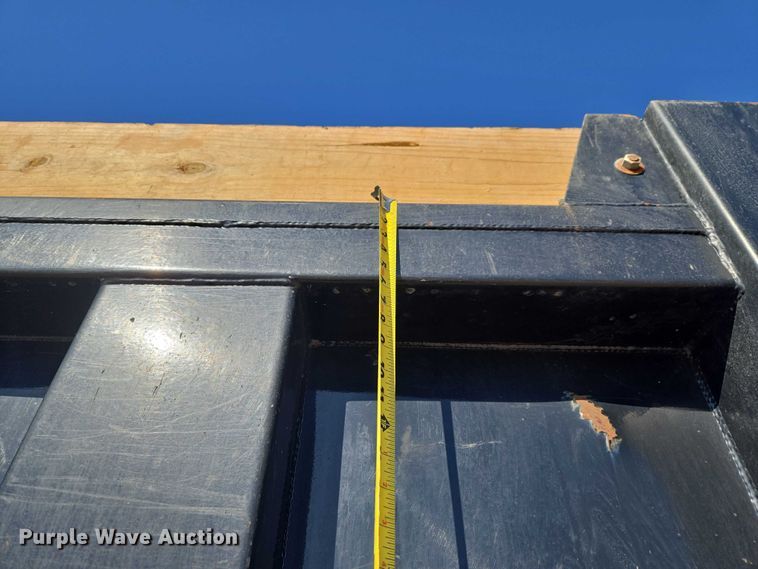 image for item ET1282 2006 Sterling A9500 dump truck