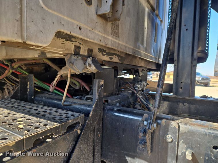 image for item ET1282 2006 Sterling A9500 dump truck