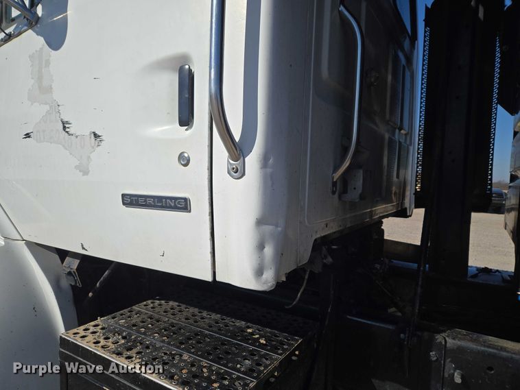 image for item ET1282 2006 Sterling A9500 dump truck