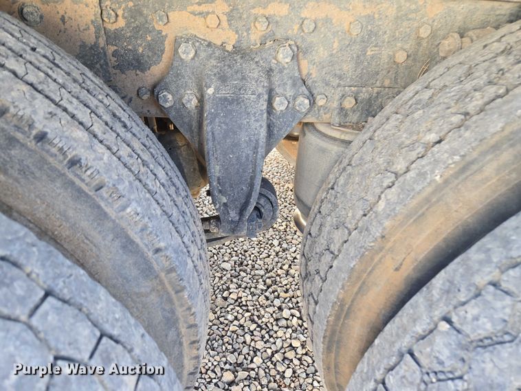 image for item ET1282 2006 Sterling A9500 dump truck