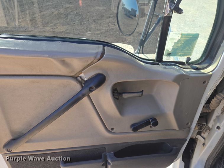 image for item ET1282 2006 Sterling A9500 dump truck