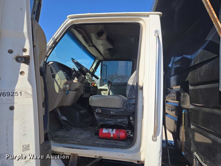 image for item ET1282 2006 Sterling A9500 dump truck