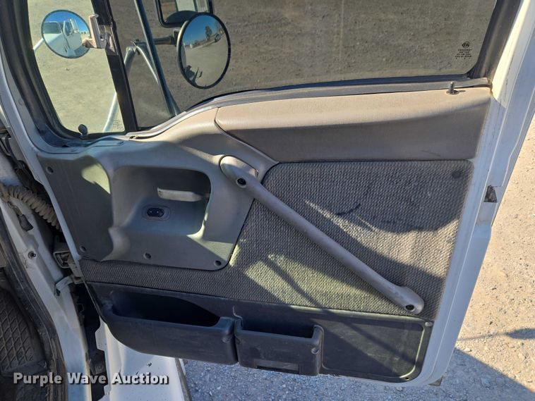 image for item ET1282 2006 Sterling A9500 dump truck