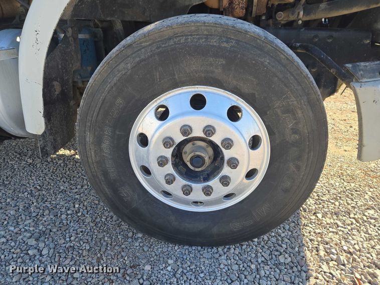 image for item ET1282 2006 Sterling A9500 dump truck