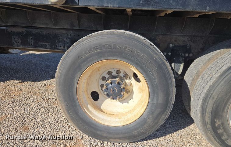 image for item ET1282 2006 Sterling A9500 dump truck