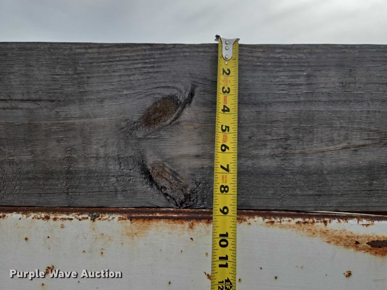 image for item ET1295 2002 International 7400 dump truck