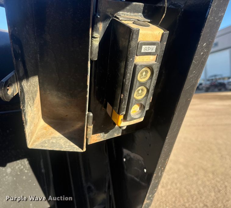 image for item ET1511 2007 Big Tex 14GX-14 dump trailer