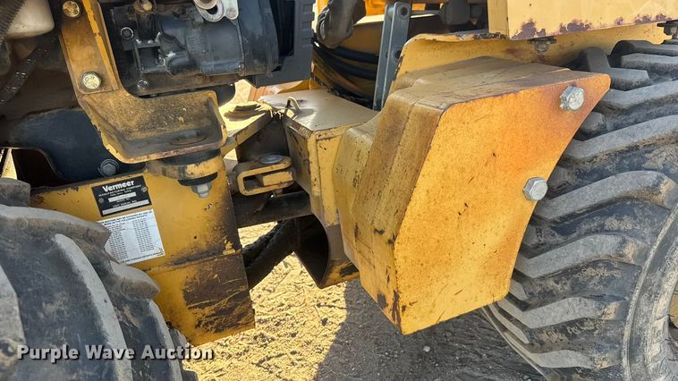 image for item ET1514 2000 Vermeer LM42 trencher