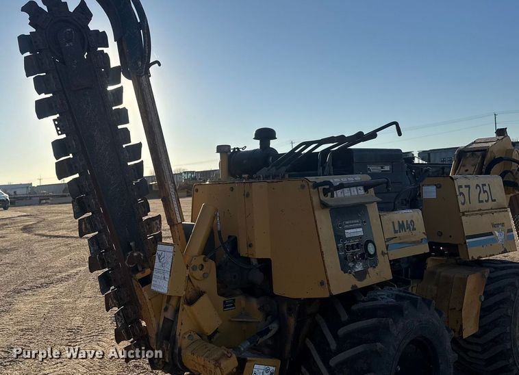 image for item ET1514 2000 Vermeer LM42 trencher