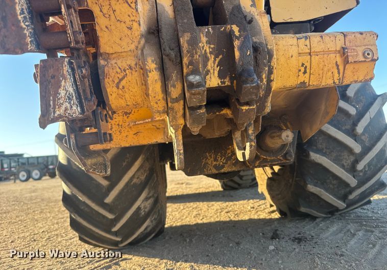 image for item ET1514 2000 Vermeer LM42 trencher