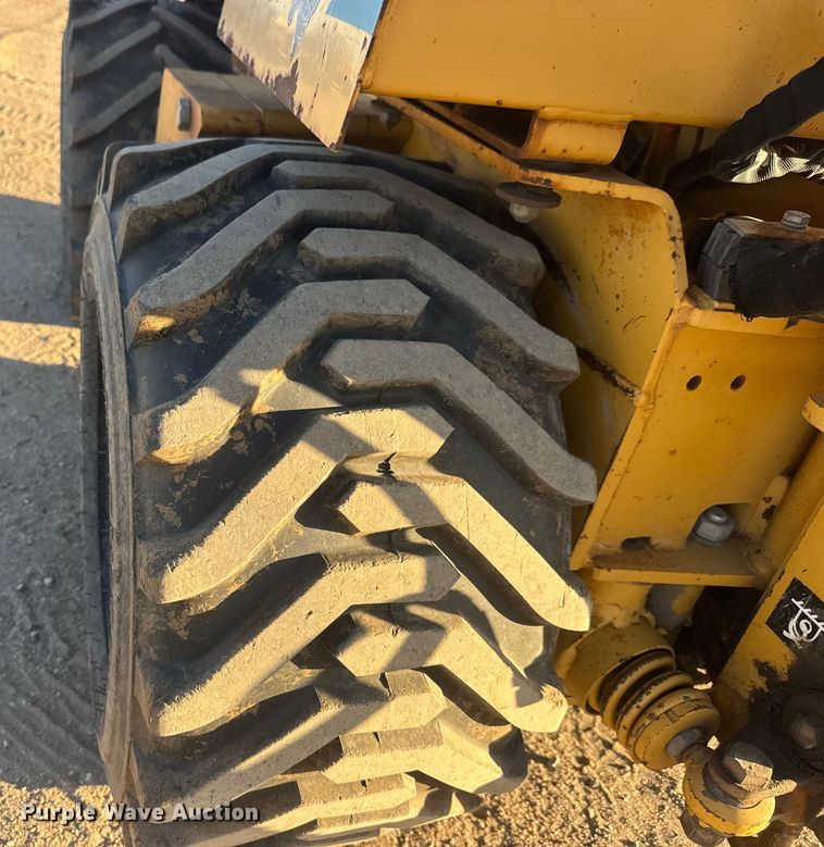 image for item ET1514 2000 Vermeer LM42 trencher