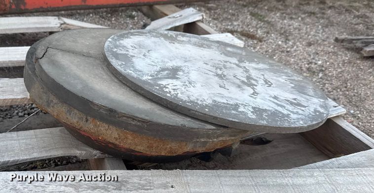 image for item ET1516 Delmag D19-32 diesel pile hammer