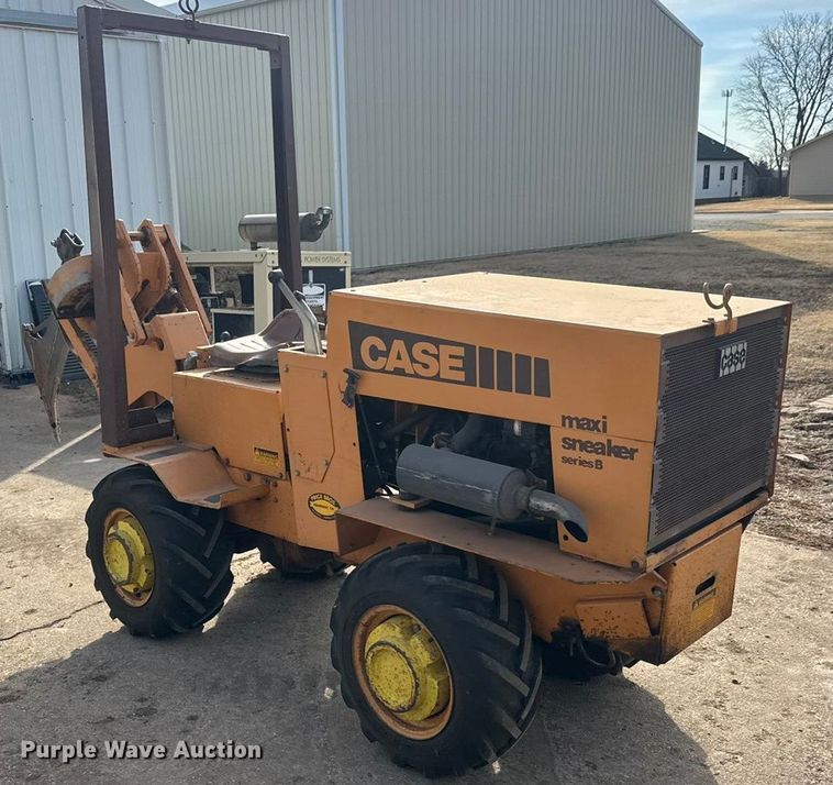 image for item ET1534 1992 Case Maxi Sneaker series B cable plow