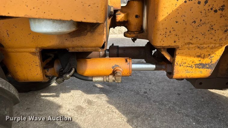 image for item ET1534 1992 Case Maxi Sneaker series B cable plow