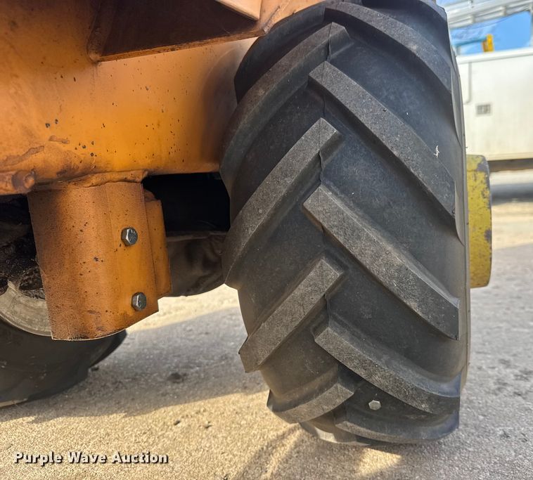 image for item ET1534 1992 Case Maxi Sneaker series B cable plow