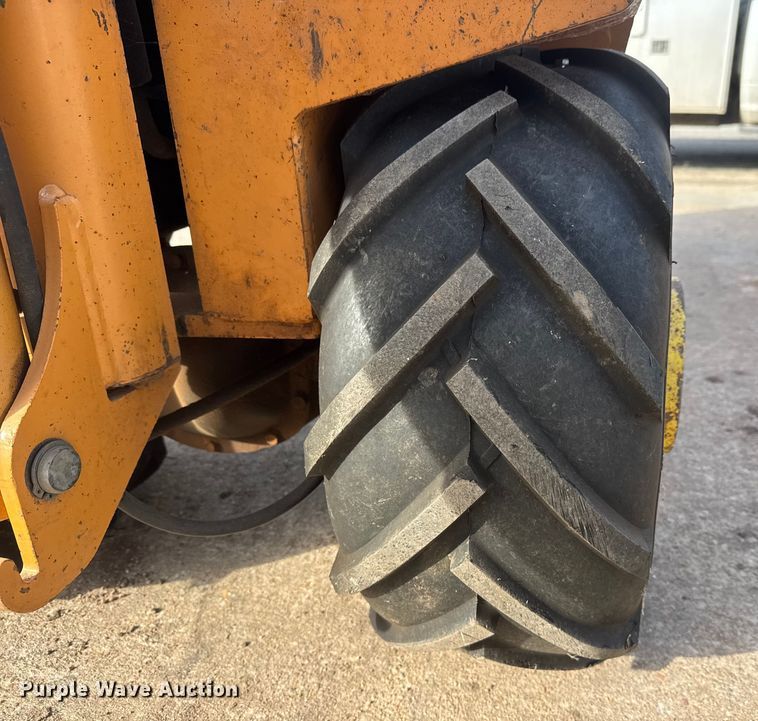 image for item ET1534 1992 Case Maxi Sneaker series B cable plow