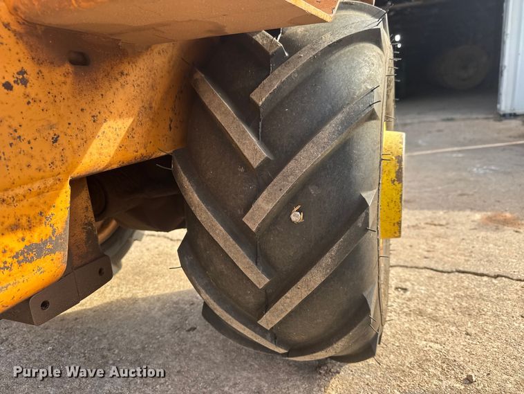 image for item ET1534 1992 Case Maxi Sneaker series B cable plow