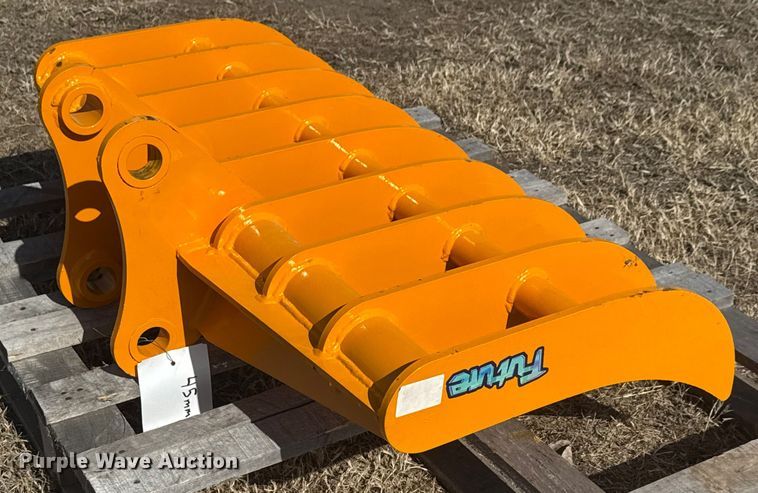 image for item ET1540 Future excavator rake