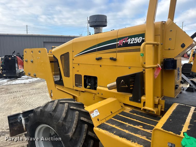 image for item ET4437 2015 Vermeer RTX1250 trencher