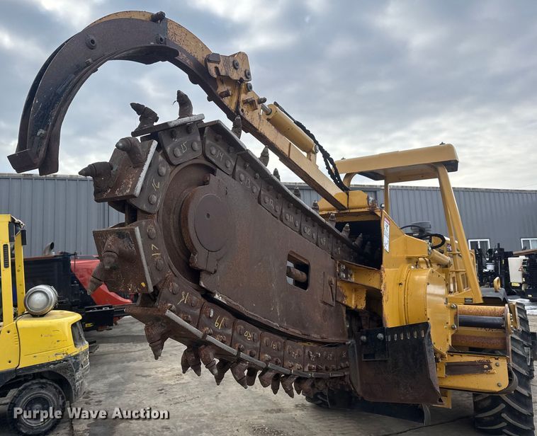 image for item ET4437 2015 Vermeer RTX1250 trencher