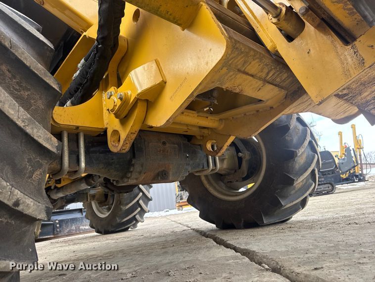 image for item ET4437 2015 Vermeer RTX1250 trencher