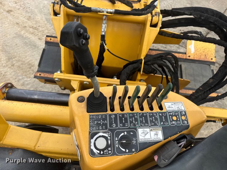 image for item ET4437 2015 Vermeer RTX1250 trencher