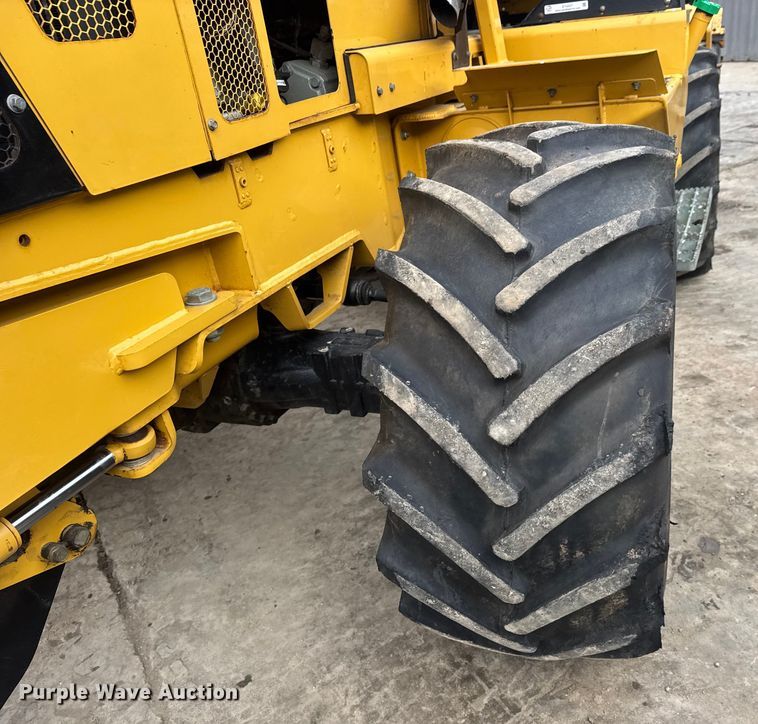 image for item ET4437 2015 Vermeer RTX1250 trencher