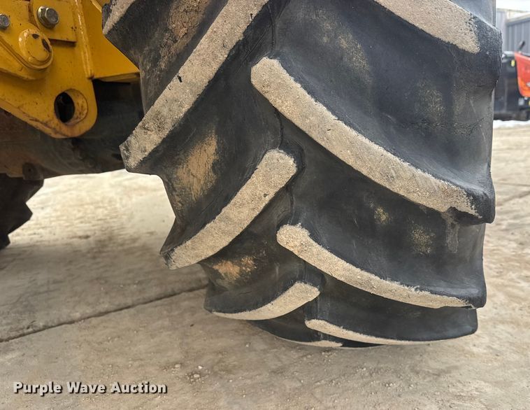 image for item ET4437 2015 Vermeer RTX1250 trencher