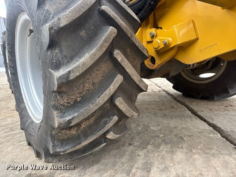 image for item ET4437 2015 Vermeer RTX1250 trencher