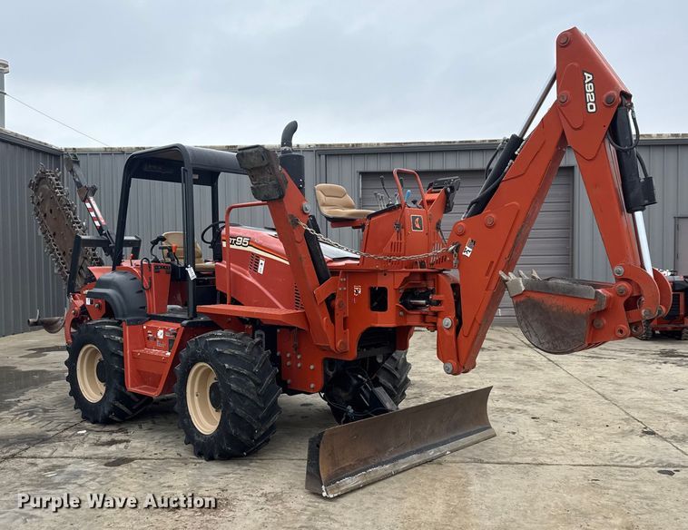image for item ET4444 2013 Ditch Witch RT95 trencher