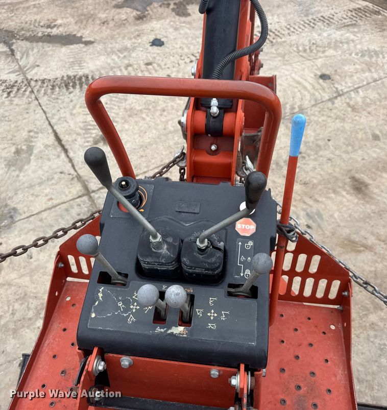 image for item ET4444 2013 Ditch Witch RT95 trencher