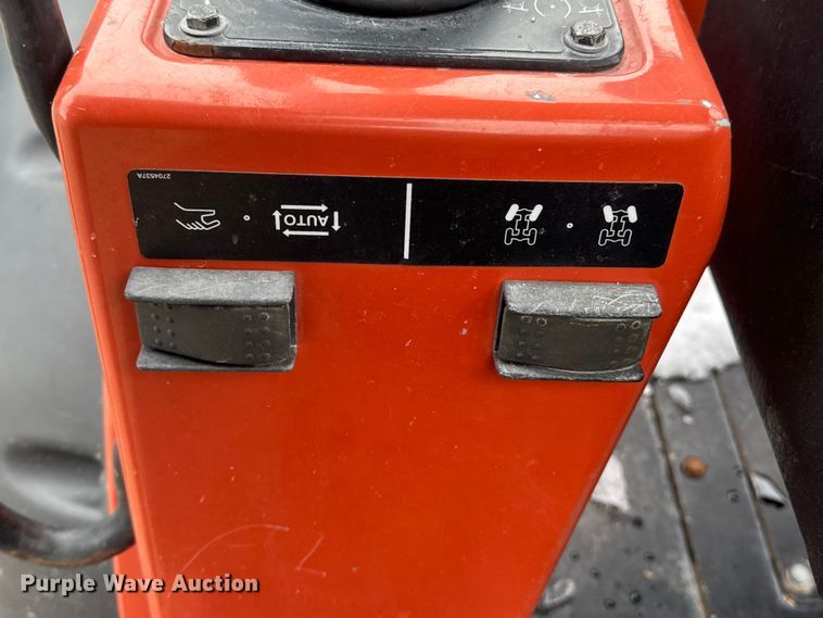 image for item ET4444 2013 Ditch Witch RT95 trencher