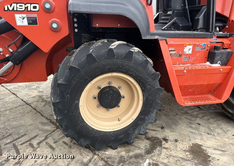 image for item ET4444 2013 Ditch Witch RT95 trencher