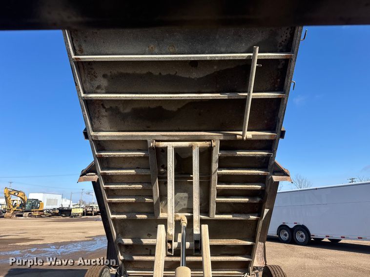 image for item ET4455 2007 Titan DB4889 dump trailer