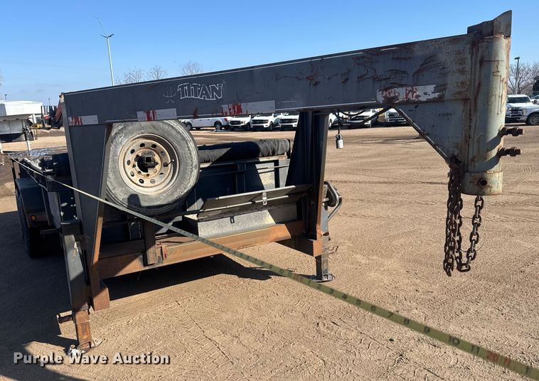 image for item ET4455 2007 Titan DB4889 dump trailer