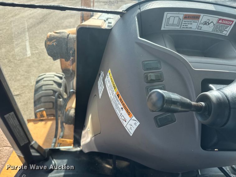 image for item ET4460 2005 Case 580M Series 2 backhoe