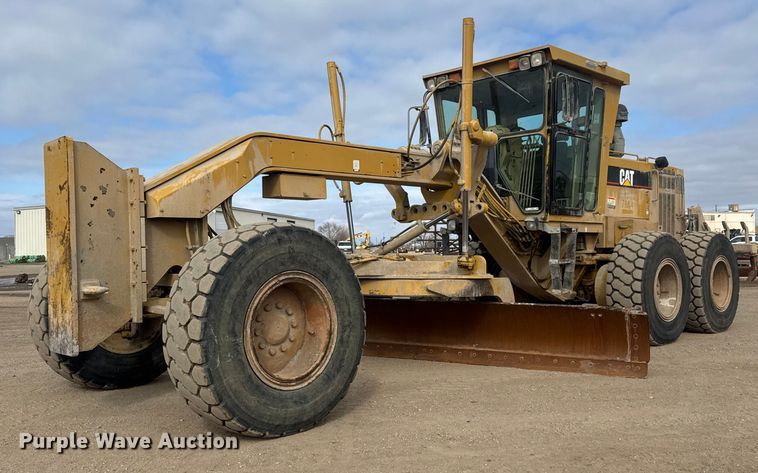 image for item ET4462 2001 Caterpillar 160H motor grader