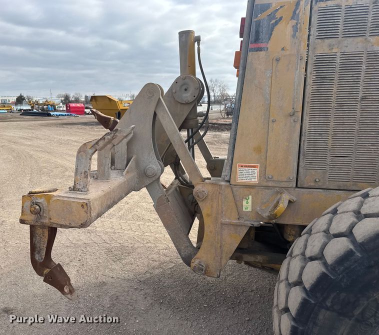 image for item ET4462 2001 Caterpillar 160H motor grader