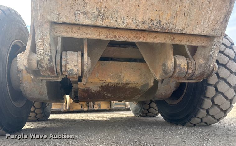 image for item ET4462 2001 Caterpillar 160H motor grader