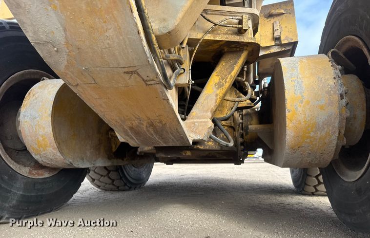 image for item ET4462 2001 Caterpillar 160H motor grader