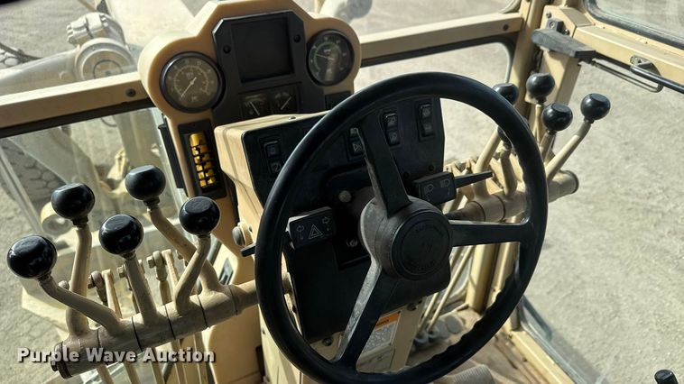 image for item ET4462 2001 Caterpillar 160H motor grader