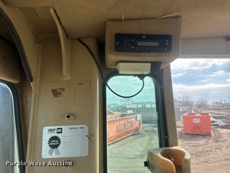 image for item ET4462 2001 Caterpillar 160H motor grader