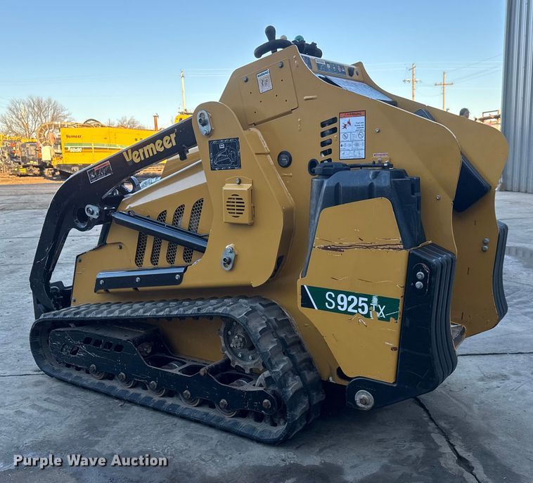 image for item ET4488 2022 Vermeer S925TX compact utility loader