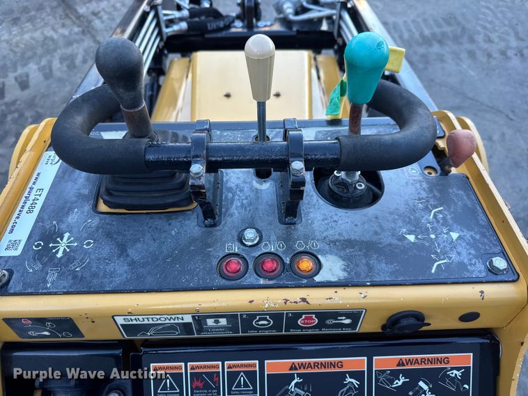 image for item ET4488 2022 Vermeer S925TX compact utility loader