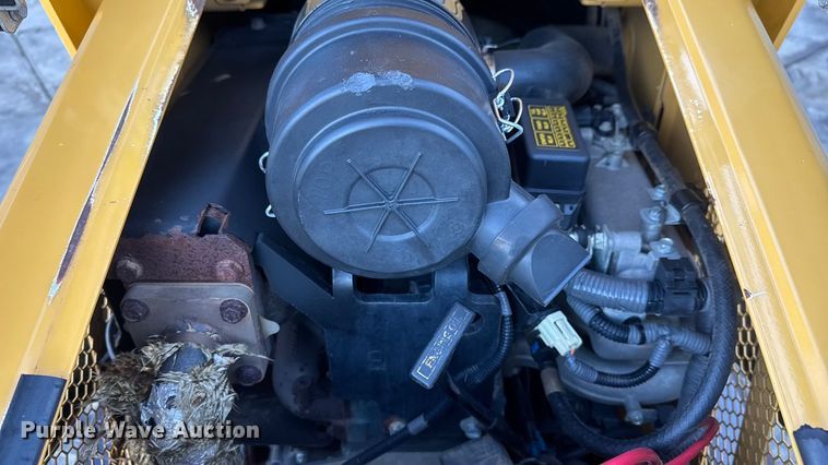 image for item ET4488 2022 Vermeer S925TX compact utility loader