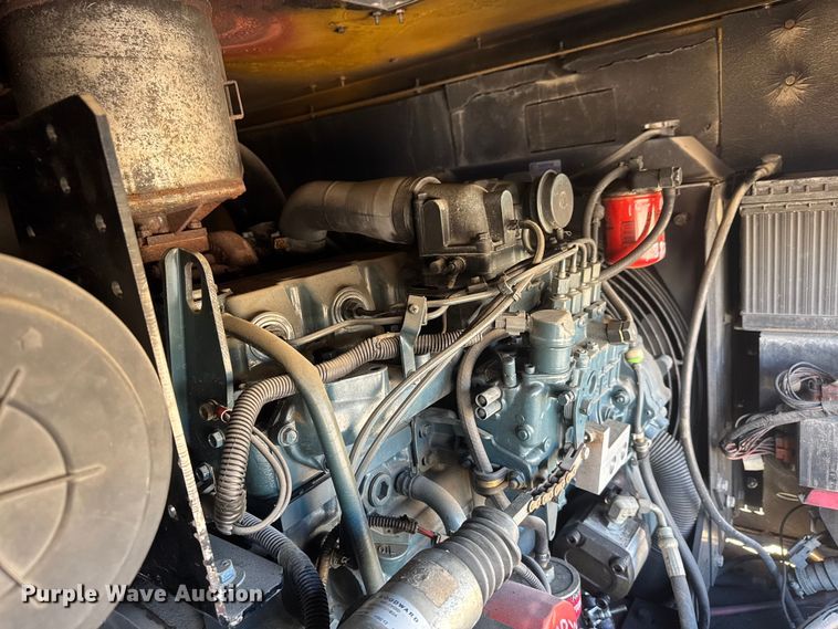 image for item ET4494 2002 Mack RB688S hydrovac truck