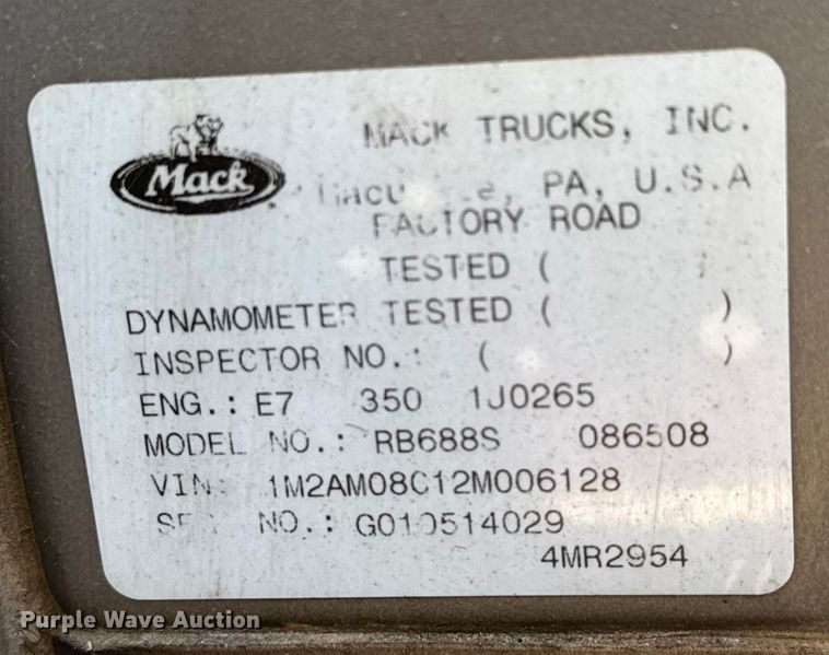 image for item ET4494 2002 Mack RB688S hydrovac truck